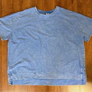 Women’s Plus Size Top by Lifestyle - Size 26/28W  - Faded Look  - Short Sleeve